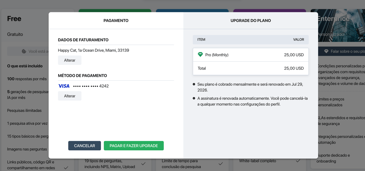 Janela de pagamento do Pollsar — seção de pagamento com dados de faturamento e método de pagamento à esquerda, tabela de upgrade do plano à direita, botões Cancelar e Pagar e fazer upgrade na parte inferior
